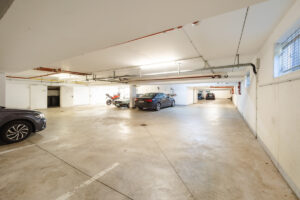 Tiefgaragenstellplatz