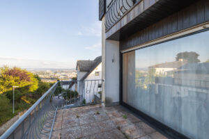 Dachterrasse Straßenseite OG