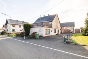 Einfahrt zum Innenhof