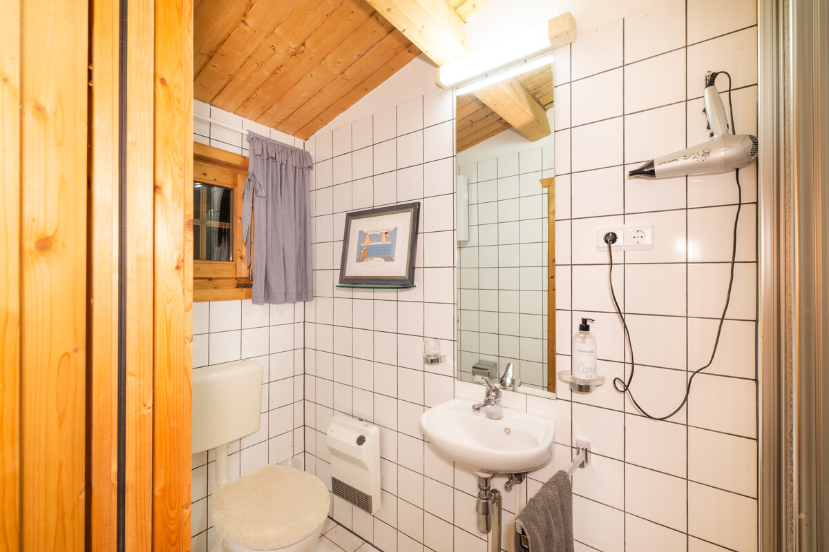 Duschbad in der Hütte