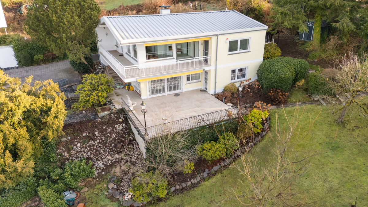 Blick auf das Anwesen