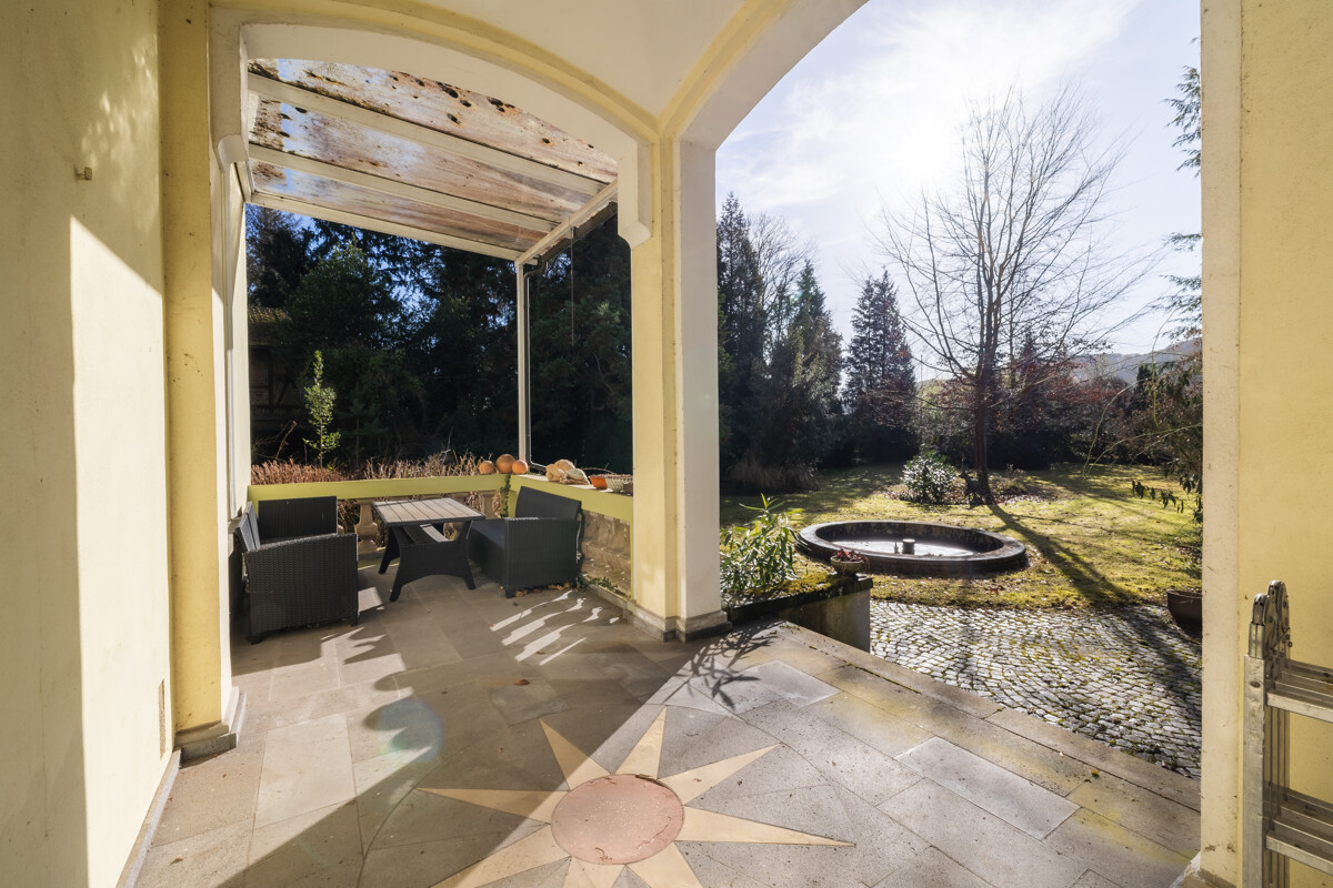 Überdachte Terrasse