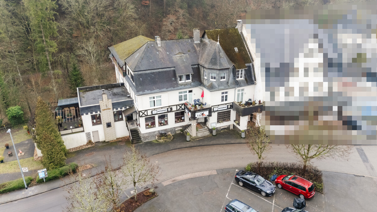 Blick von oben Gesamtgebäude