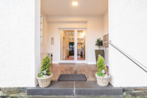 Eingang zu den Wohnungen