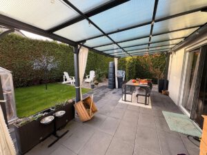 Überdachte Terrasse