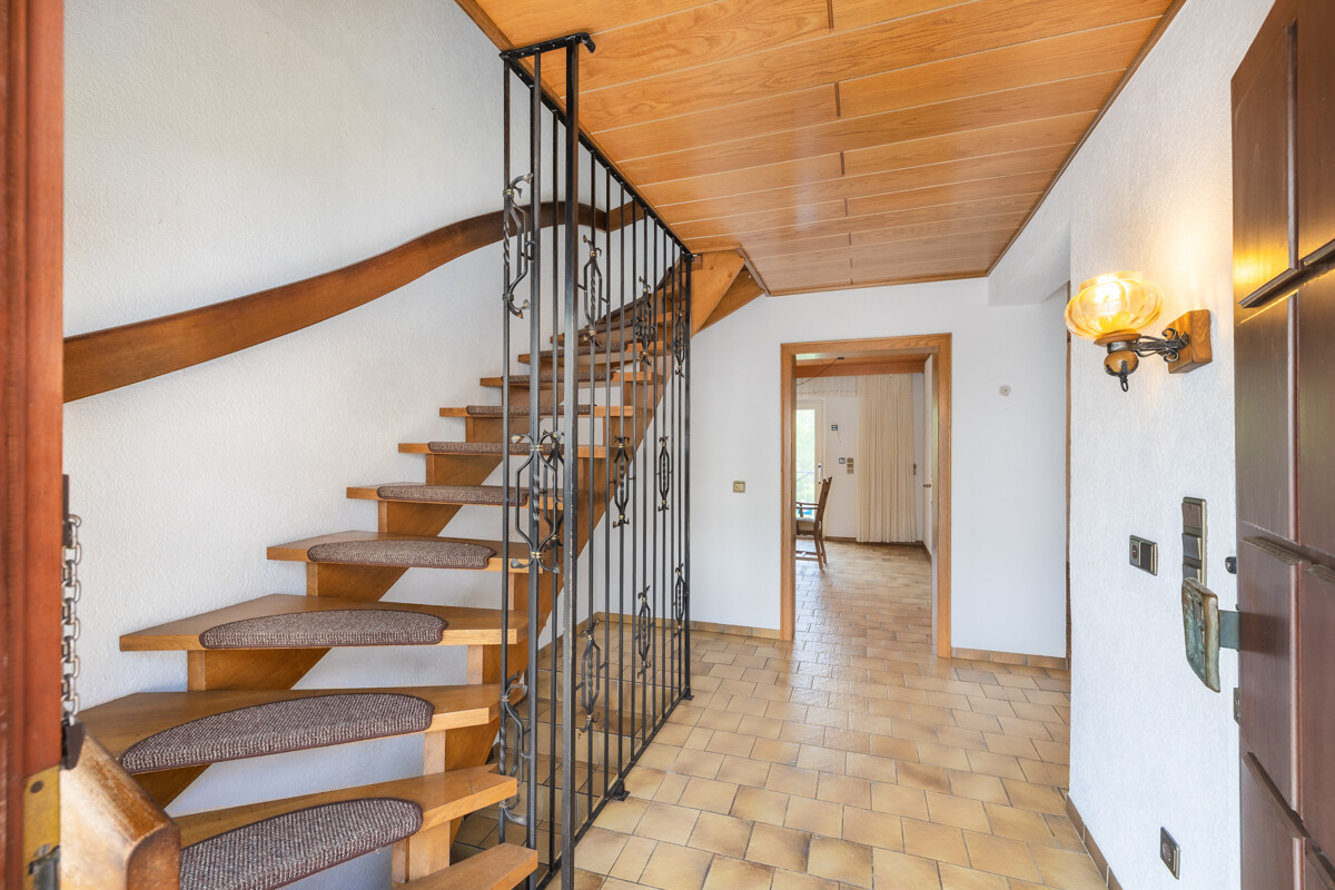 Treppe zum OG