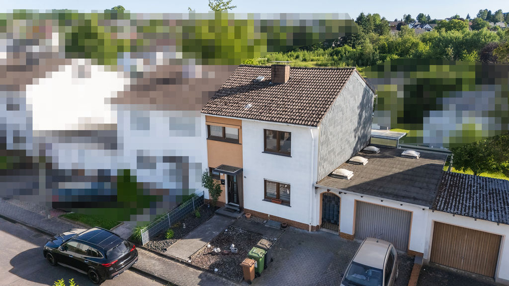 Doppelhaushälfte