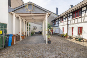 Carport mit Starkstrom