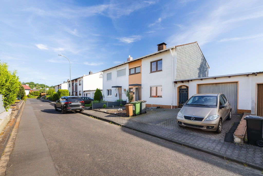 Straßenansicht