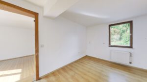 Durchgangszimmer OG